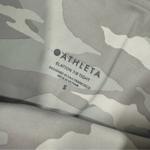 Athleta Elation 7/8 Tight Legging Grey Tan Camouflage - Picture 3 of 8